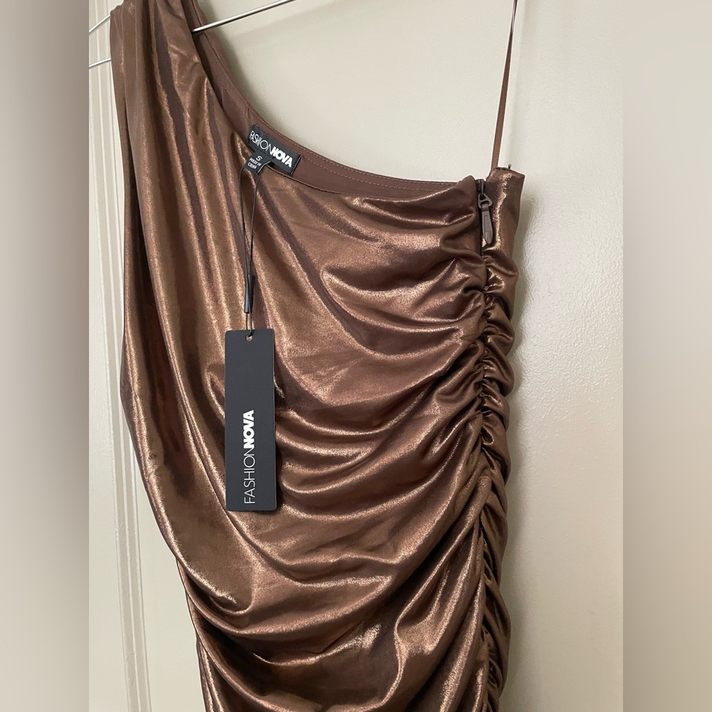 Fashion Nova Kaelynn Metallic Midi Dress - Picture 3 of 7